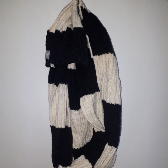 American eagle scarve - Picture 1 of 3